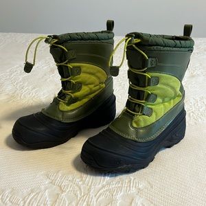 The North Face Winter Boots, green & black, leather/MM, waterproof, adjustable 6